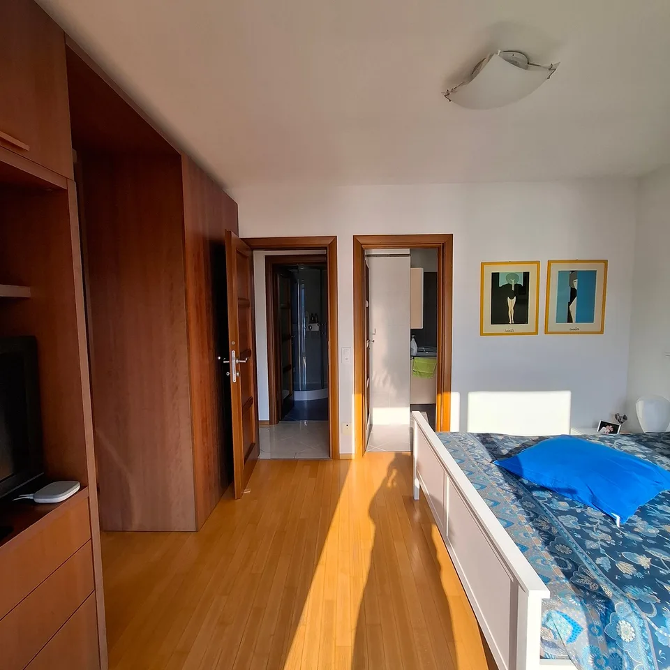 Charming single-family house 4.5 with lake view in Bissone