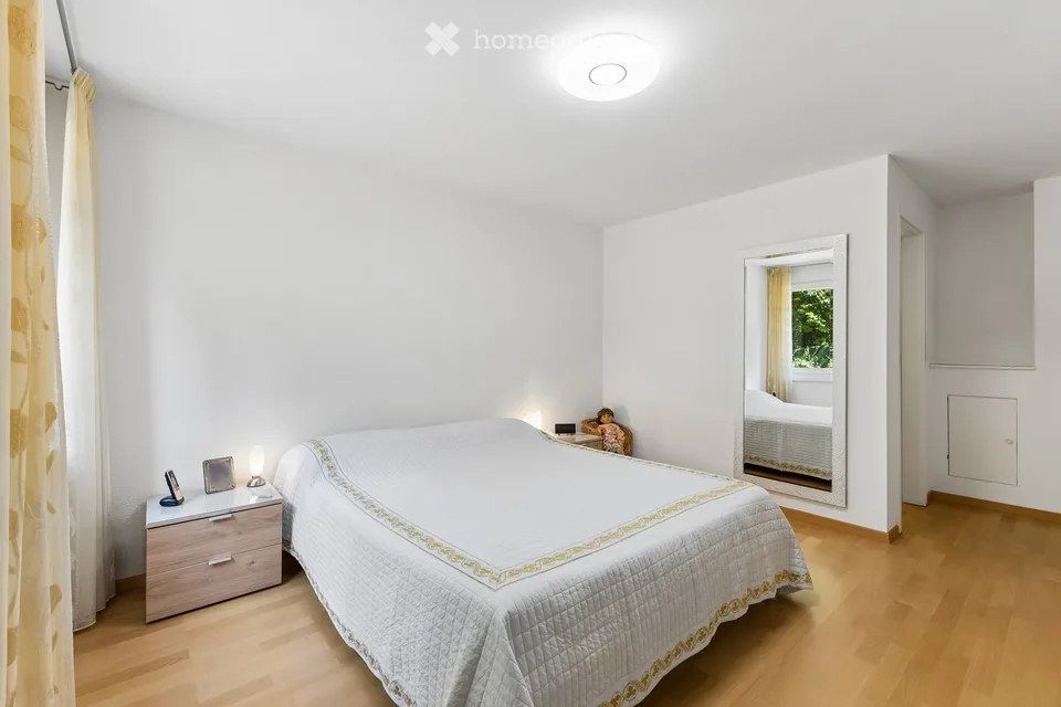 Appartement attractif et lumineux de 4,5 pièces avec espace de jardin à Binningen, dans un endroit calme et verdoyant