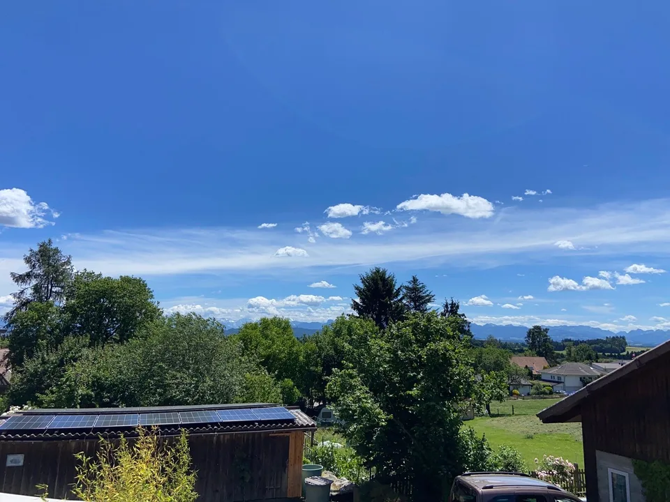 Grosszügige 6.5-Zimmer-Wohnung mit grosser Terrasse und Garten