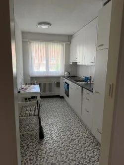 Helle 2-Zimmer-Wohnung mit Balkon an der Eugen-Huber-Strasse in Zürich