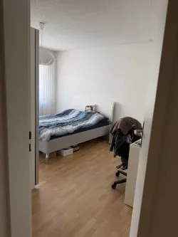 Helle 2-Zimmer-Wohnung mit Balkon an der Eugen-Huber-Strasse in Zürich