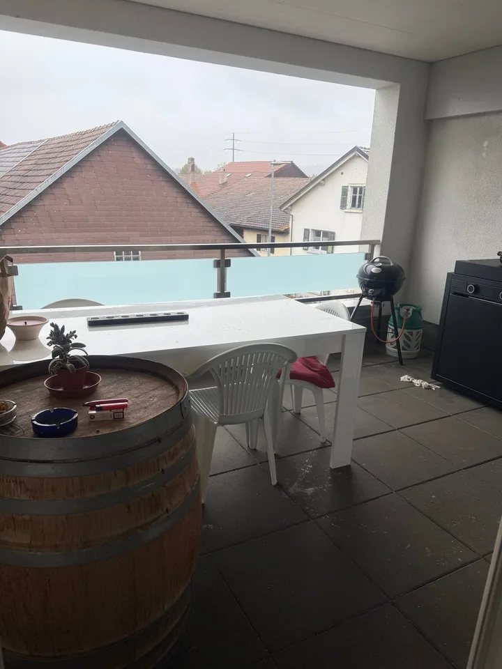 Beautiful 4.5-room apartment on the 2nd floor