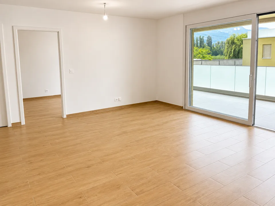 1° piano – Nuovo – Parcheggi interni – Grande balcone