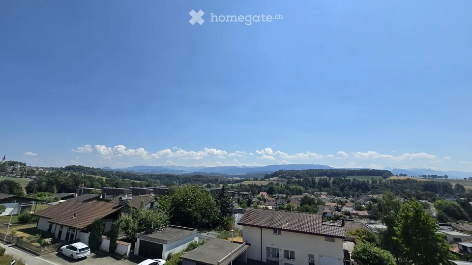 Attico nuovo a Matran con vista superba e un posto auto