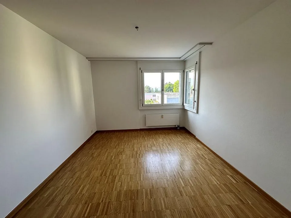 4 1/2-Zimmerwohnung, 1. Stock links