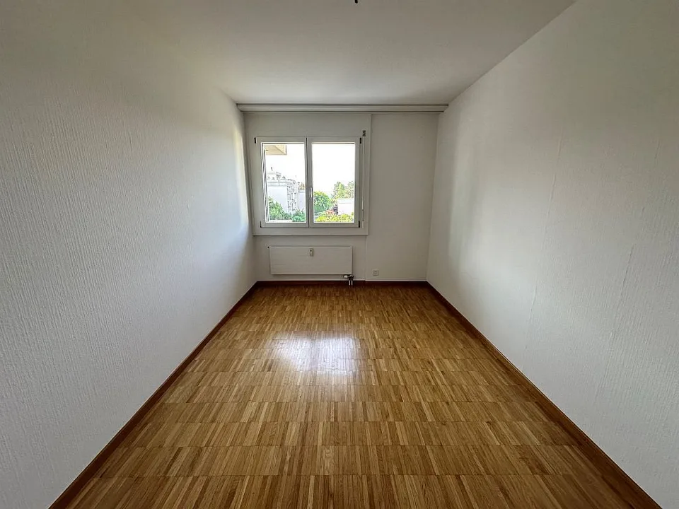4 1/2-Zimmerwohnung, 1. Stock links