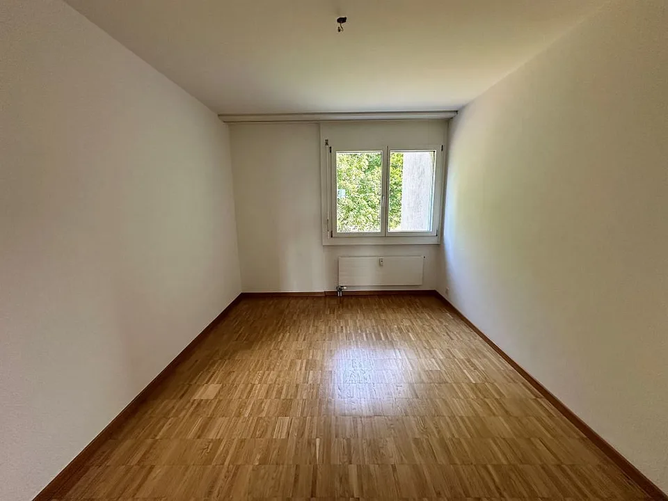4 1/2-Zimmerwohnung, 1. Stock links