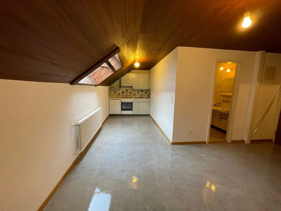 For Rent: Charming studio in ideal location