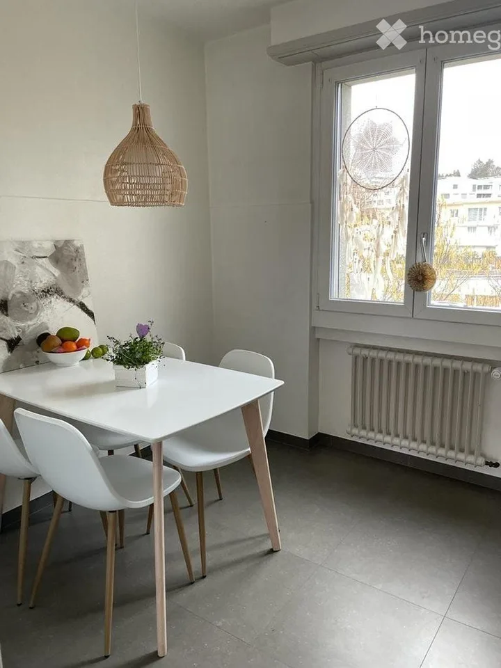 Charmant appartement de 2.5 pièces avec balcon à Lausanne