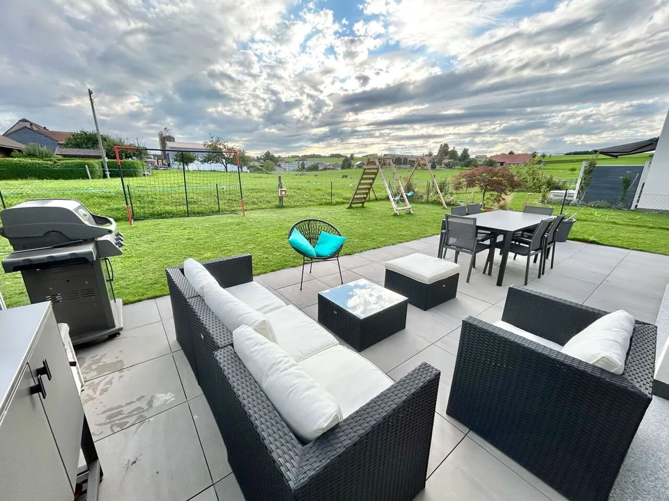 Bella villa individuale familiare di 165 m2 con giardino
