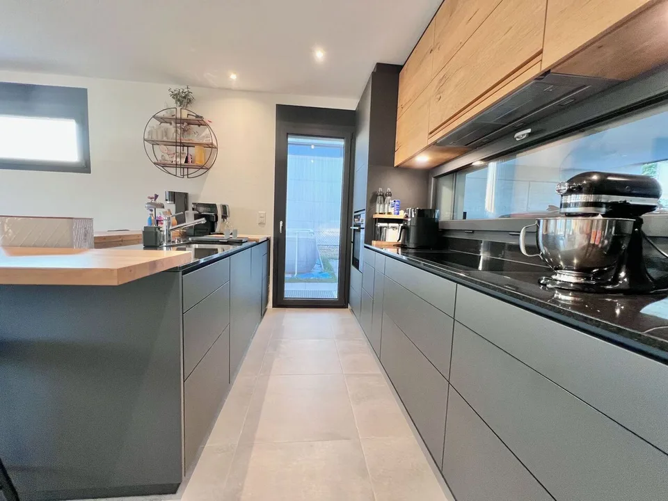 Bella villa individuale familiare di 165 m2 con giardino