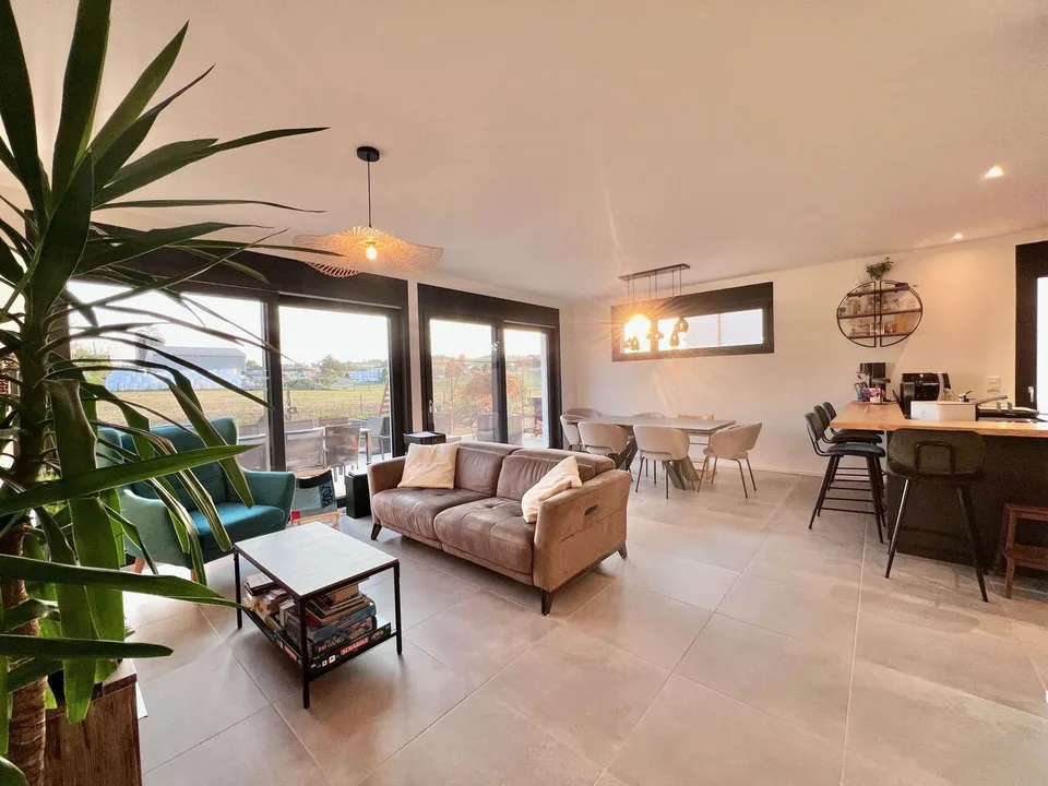 Bella villa individuale familiare di 165 m2 con giardino