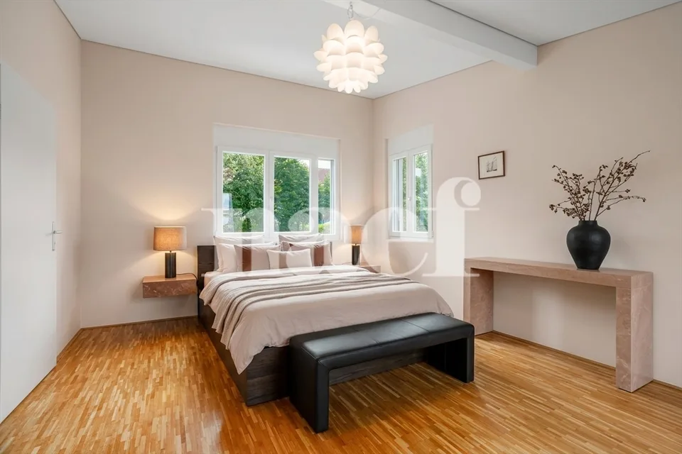 Haus mit 6,5 Zimmern, Garten und Pool in Avenches zum Verkauf