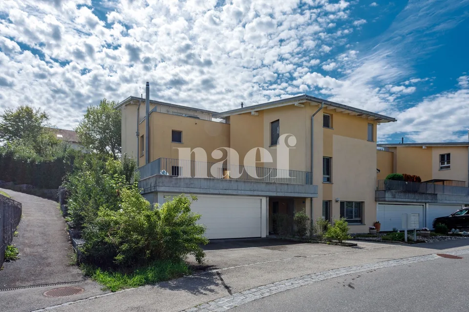 Haus mit 6,5 Zimmern, Garten und Pool in Avenches zum Verkauf