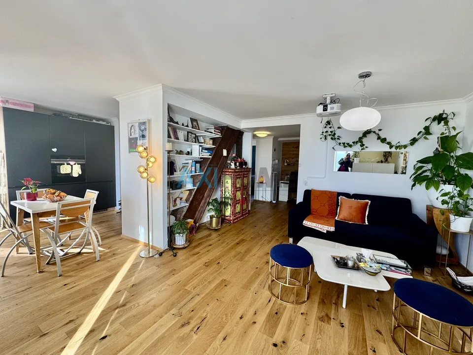 EN EXCLUSIVITÉ, à deux pas du lac avec vue exceptionnelle