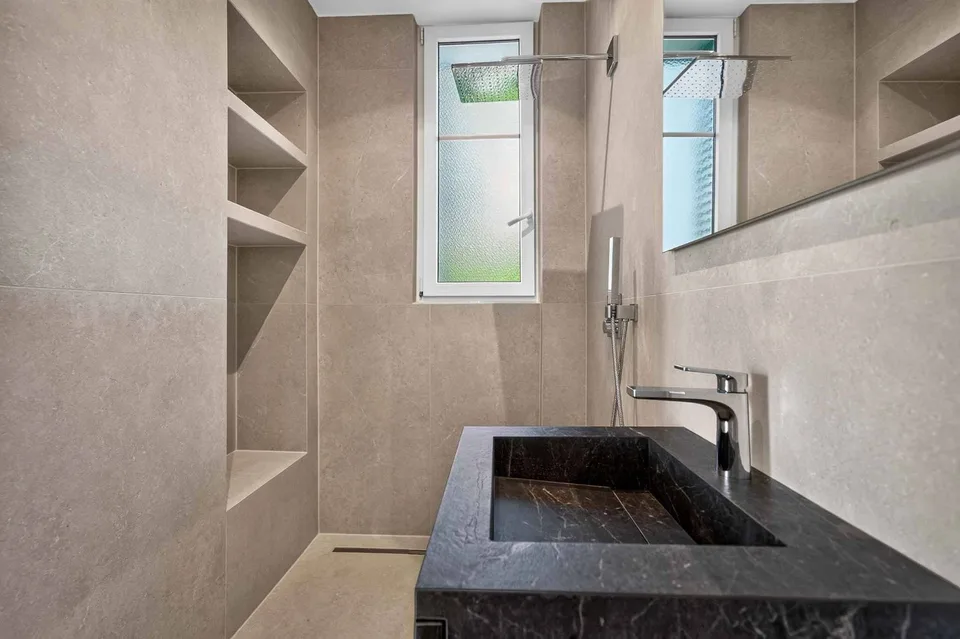 Appartement de 3.5 pièces rénové situé au coeur d'un quartier prestigieux