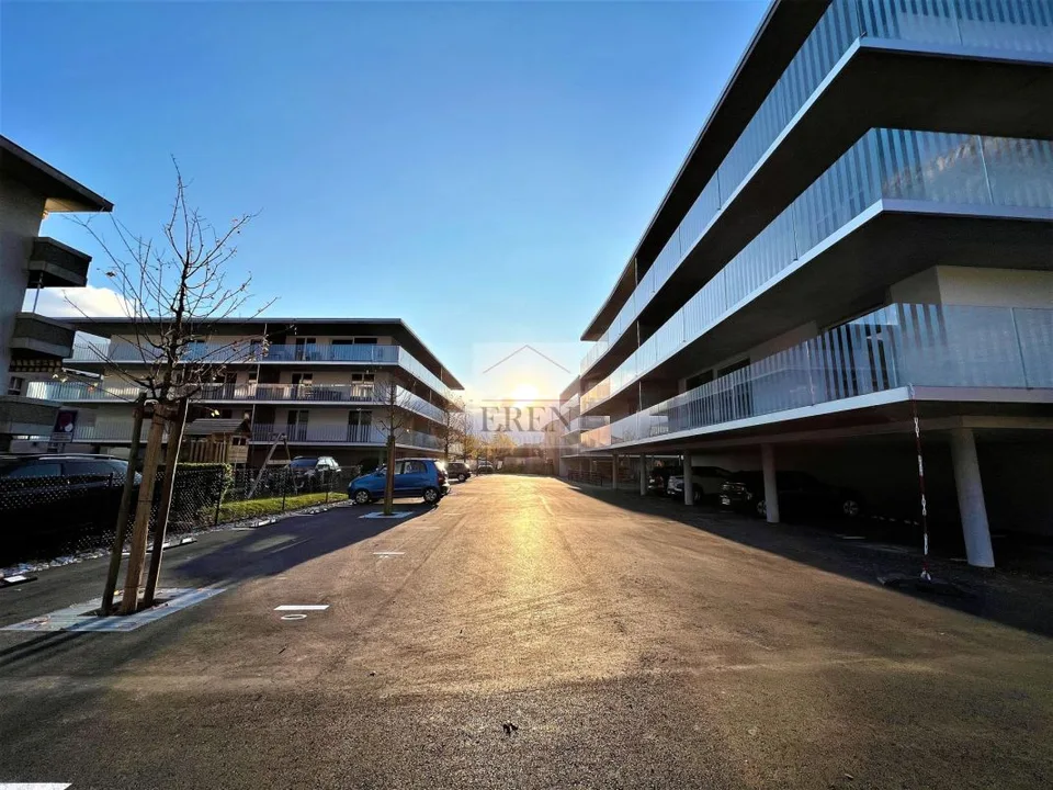 Spacieux attique 2,5p de 90m2 et grande terrasse de 29 m2 au centre de Fully – photo 12 sur 35