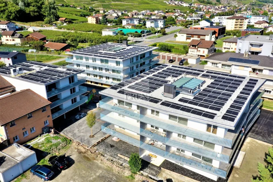Spacieux attique 2,5p de 90m2 et grande terrasse de 29 m2 au centre de Fully – photo 14 sur 35