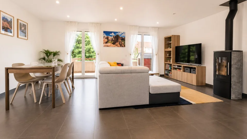 Attique de 4 pièces et 113 m² au centre de Bernex – Foto 13 von 24