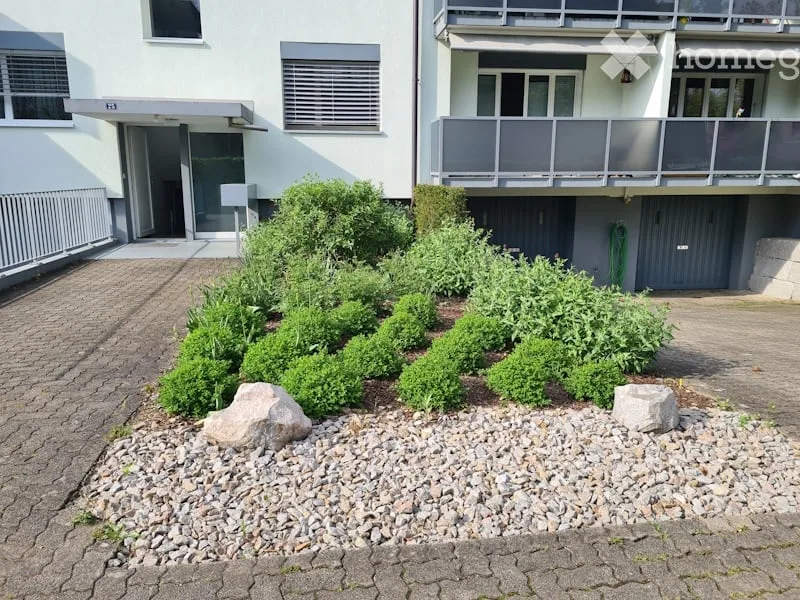3-5-Zimmer-Wohnung an zentraler Lage in Reinach zu vermieten