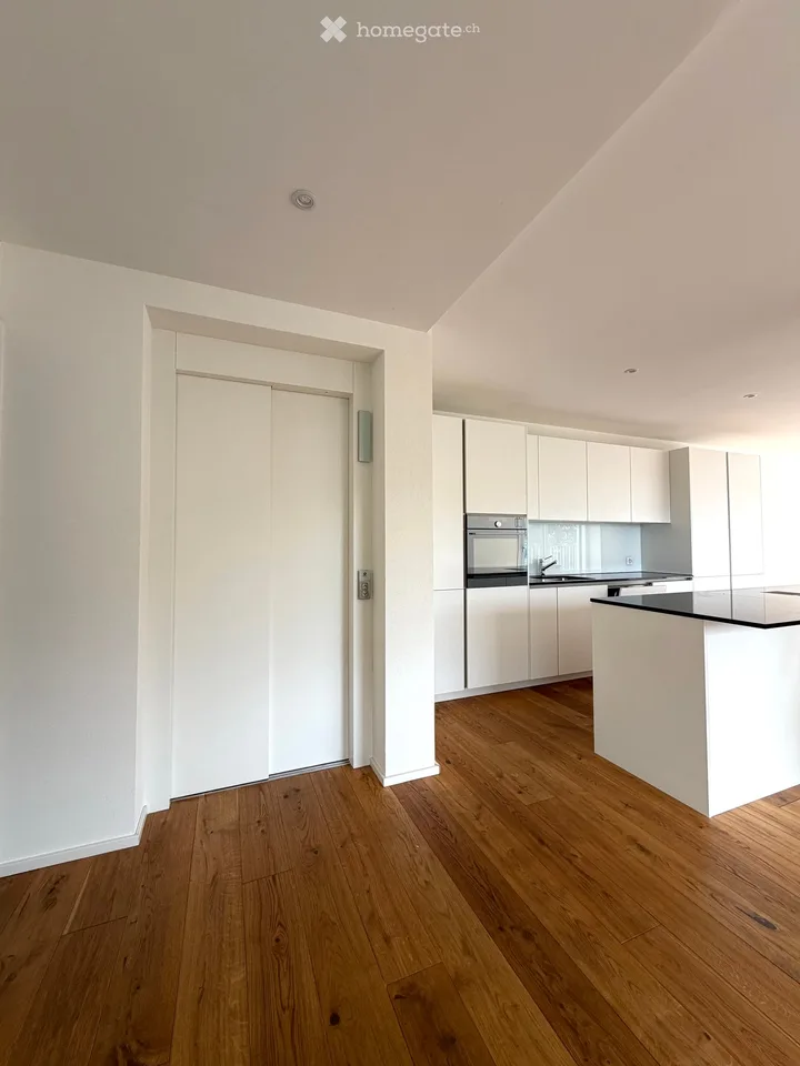 Appartement en attique à Root