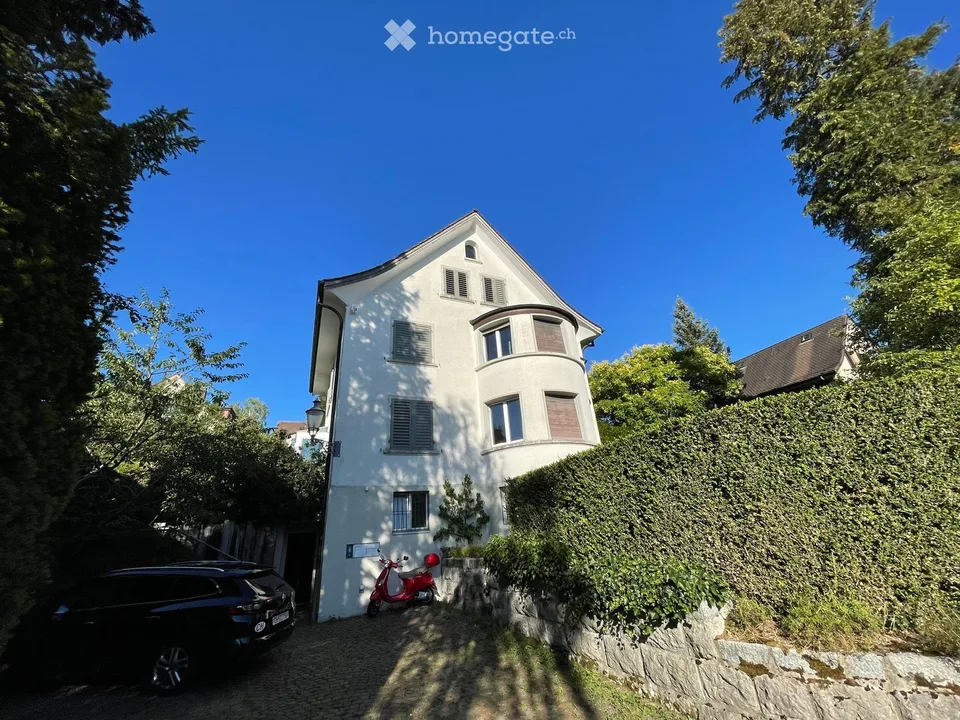 Wunderschöne 6-Zimmer-Maisonette-Wohnung mit See- und Weitsicht