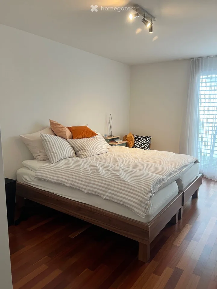 Wohntraum: Moderne, exklusive 4.5-Zimmer-Wohnung mit Terrasse und Balkon im Eigentumsstandard