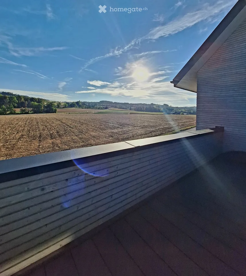 Hausteil mit Garten und Blick ins Grüne