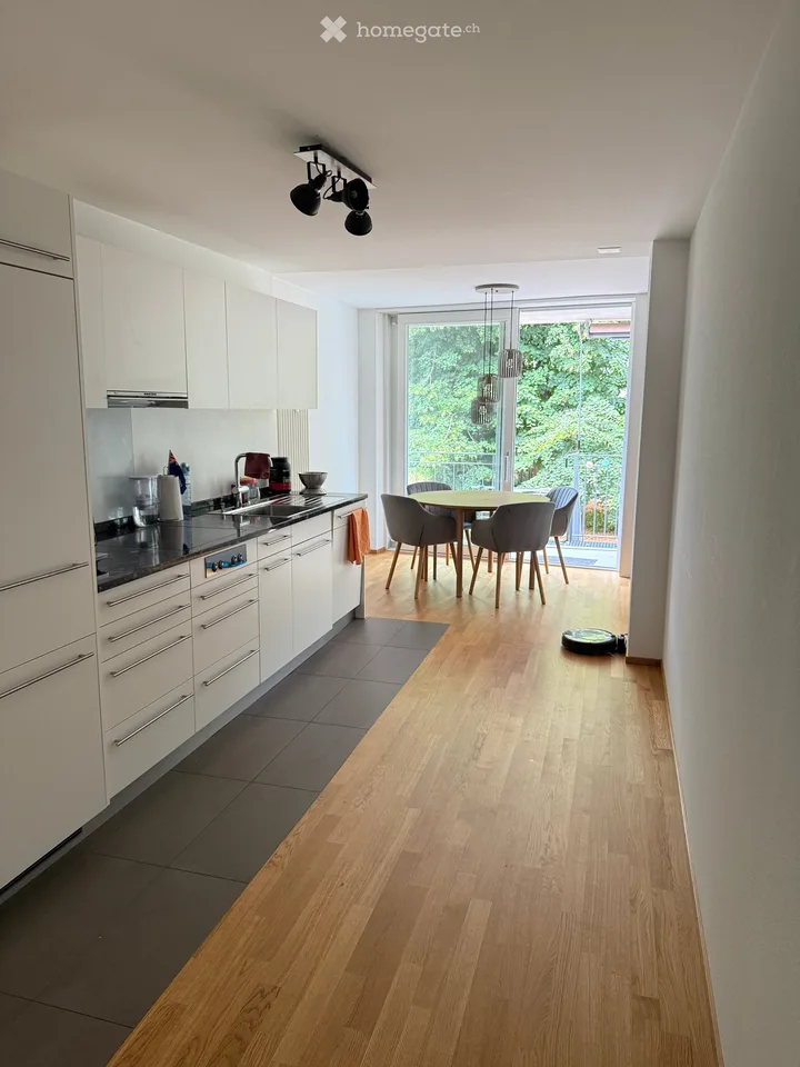 Helle Wohnung mit Garten an Top-Lage