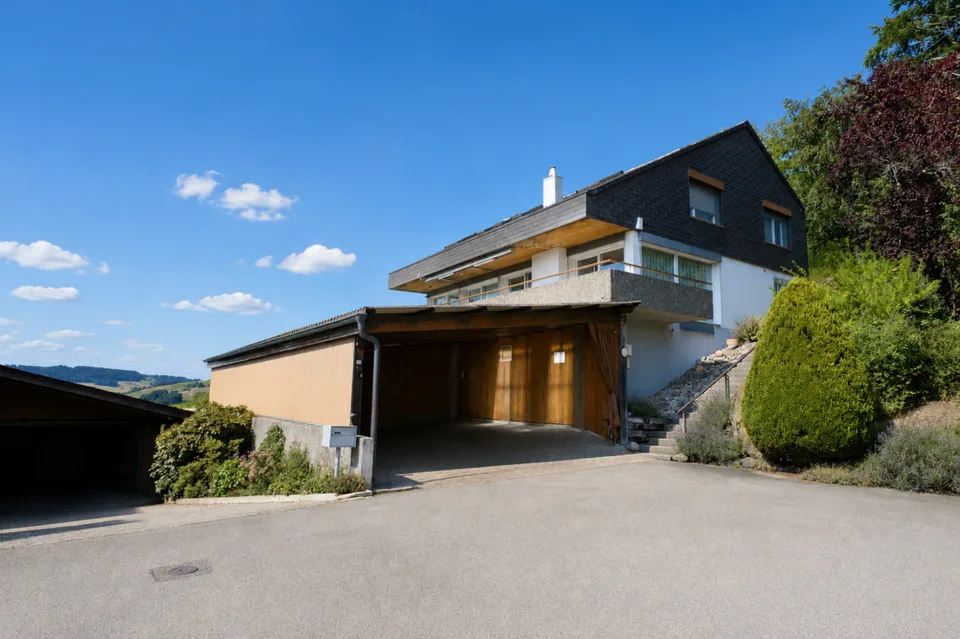 GROS IMMOBILIER - Maison individuelle dépendante avec vue unique sur la campagne