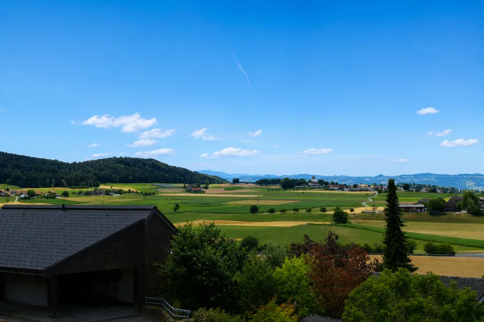 GROS IMMOBILIER - Maison individuelle dépendante avec vue unique sur la campagne