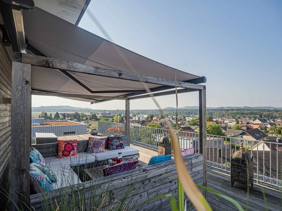 Architektur, Aussicht und Komfort – aussergewöhnliches EFH am Chestenberg