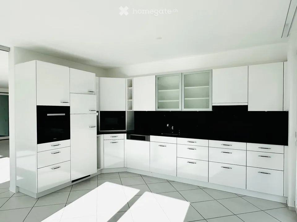 Exclusive newly renovated 4 ½ room garden apartment in Weinfelden