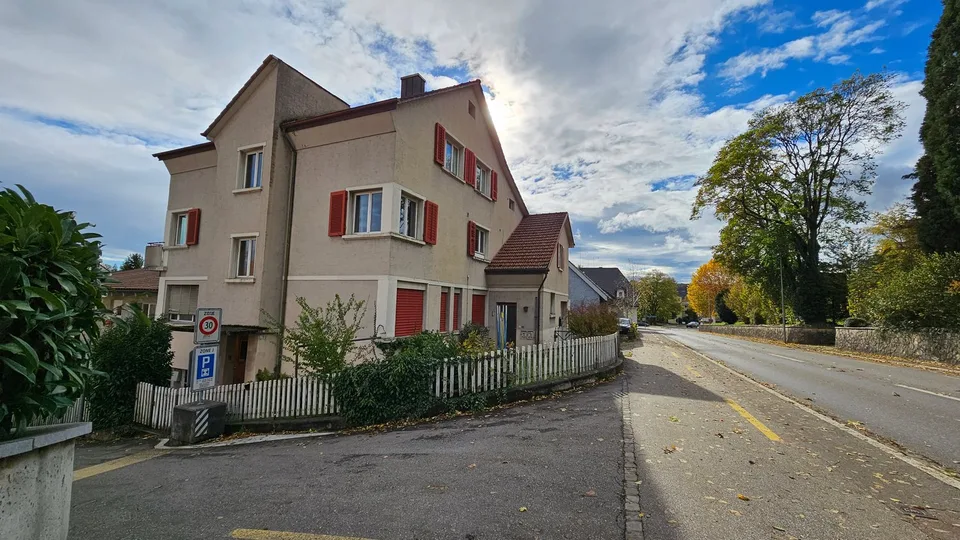 Aufgefrischte 1-Zimmer-Wohnung, perfekt für Singles und Pendler!
