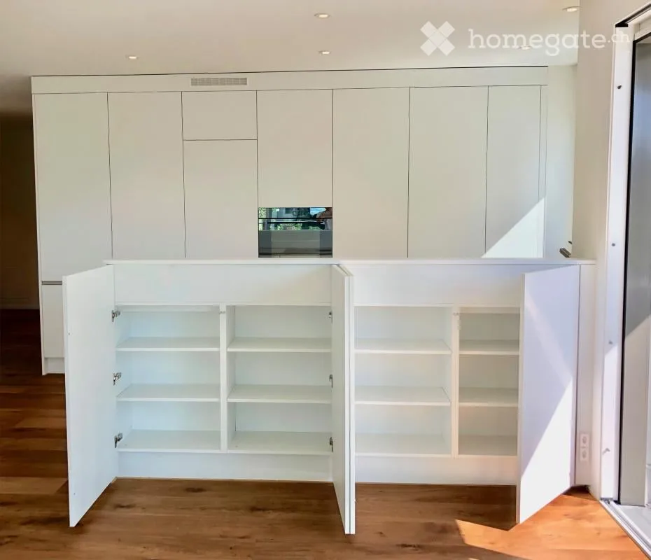 Grand, Moderne appartement de rêve 4.5-pièces avec balcon et belle vue à Rapperswil-Jona