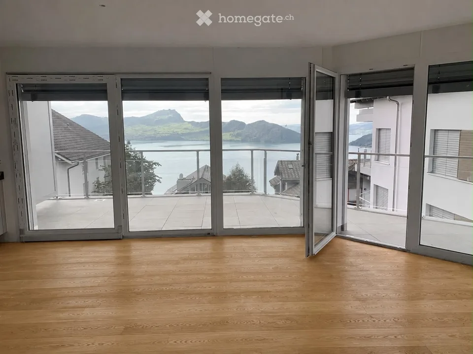 Helle 3.5-Zimmer-Neubauwohnung mit traumhaftem See- und Bergblick in Emmetten