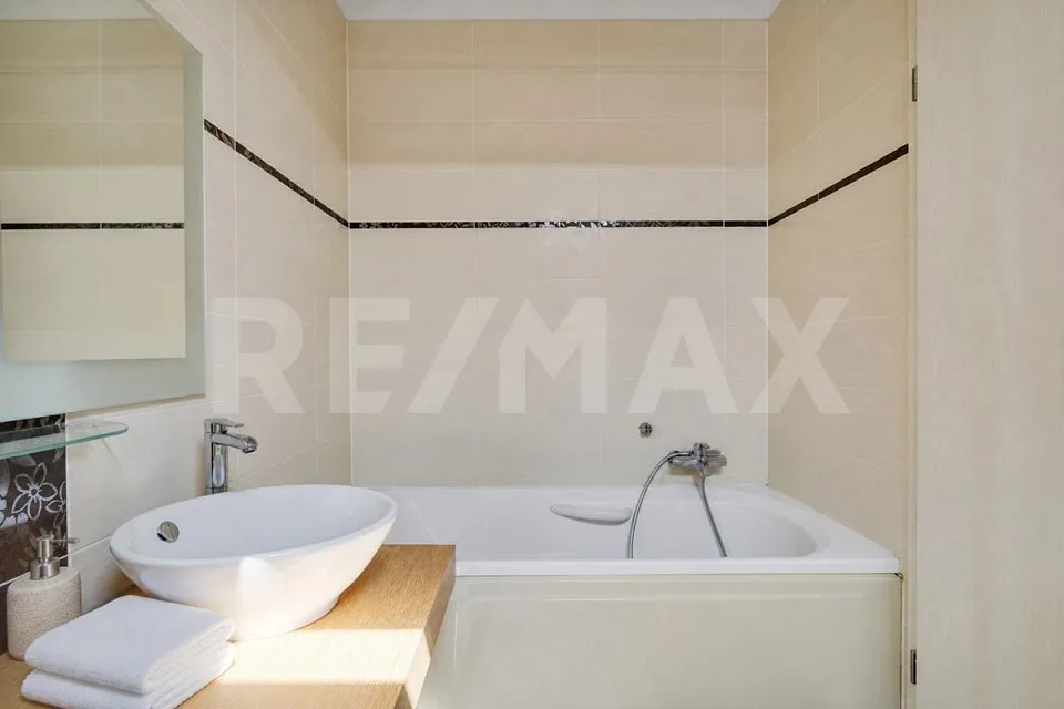 LAVIGNY 141 M² TRIPLEX AT LESPRIT MAISON