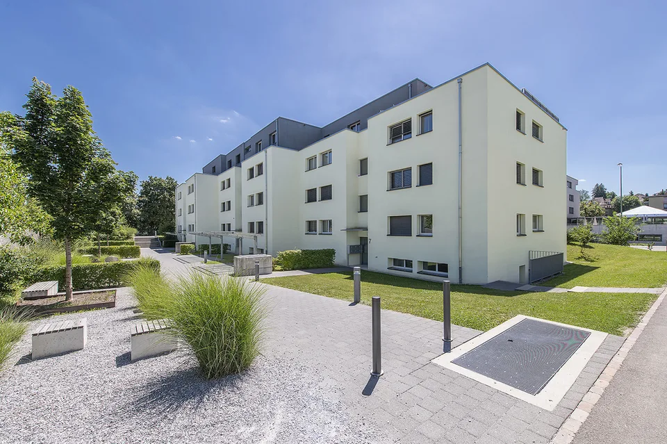 3.5-Zimmerwohnung mit Balkon in Dietlikon