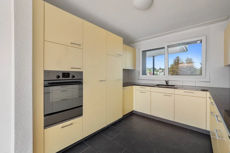 3.5-room apartment with balcony in Dietlikon