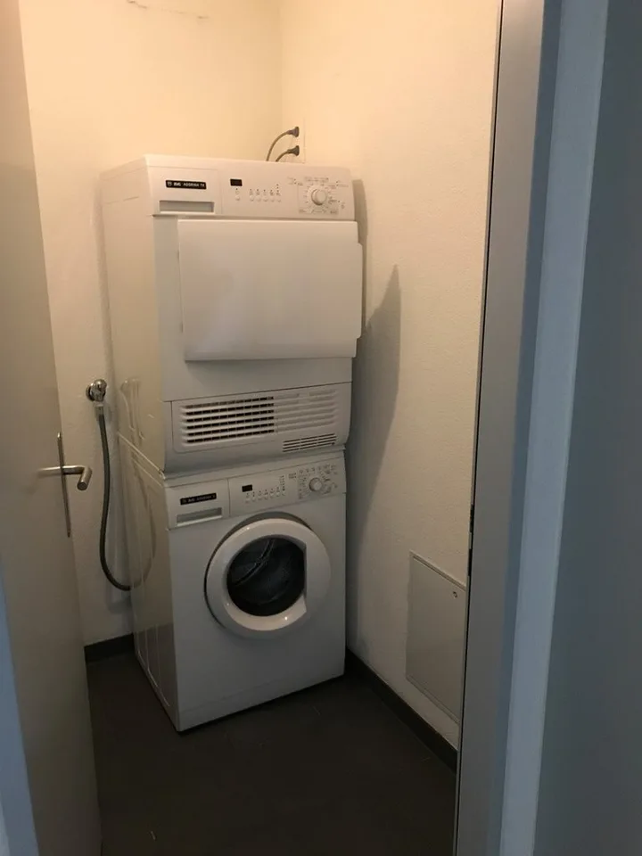 Bright 2.5-room apartment for rent