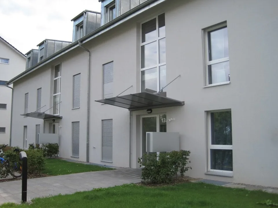 Bright 2.5-room apartment for rent