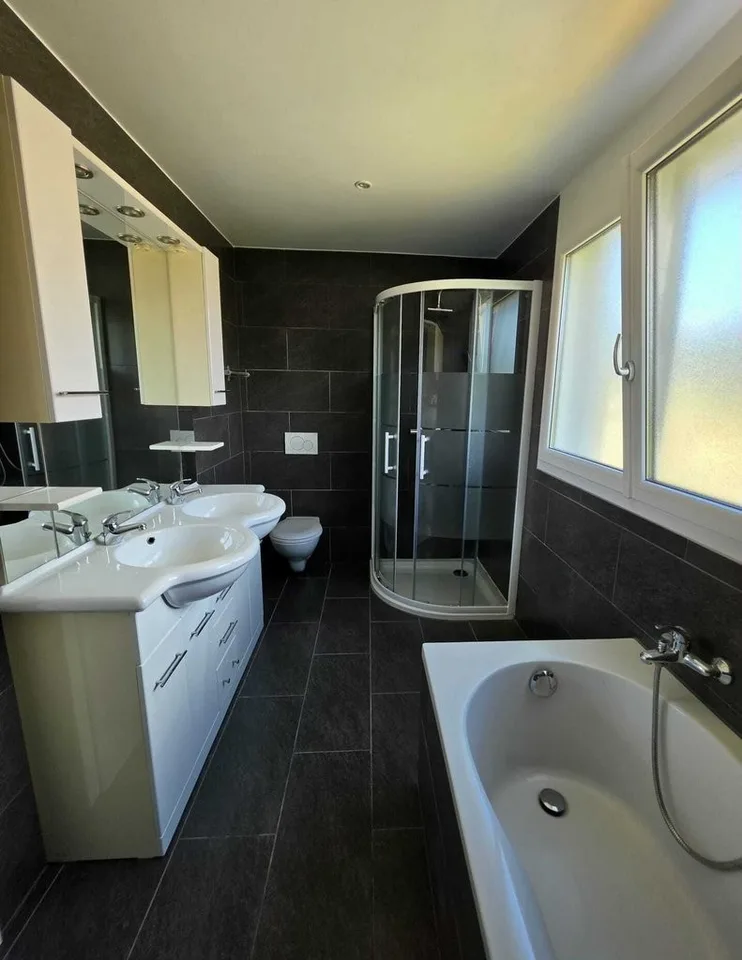 Semi-detached villa with 5.5 rooms in Romont