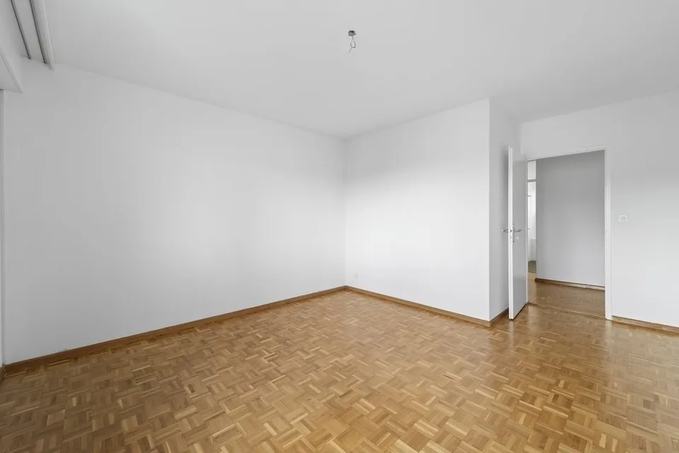 Attractive apartment in a family-friendly area