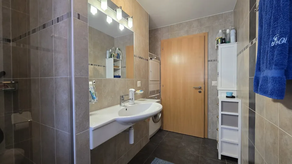 Spacious 4.5-room apartment with terrace in Grimisuat – View and calm guaranteed