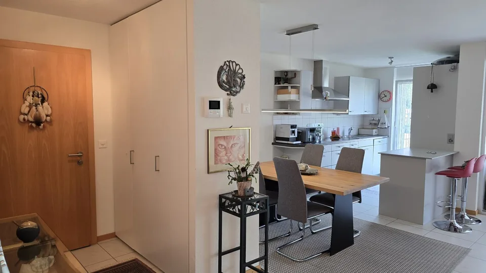 Spacious 4.5-room apartment with terrace in Grimisuat – View and calm guaranteed