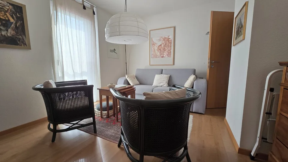 Spacious 4.5-room apartment with terrace in Grimisuat – View and calm guaranteed