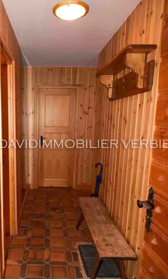 Charmant appartement de deux chambres donnant sur un jardin avec terrasse