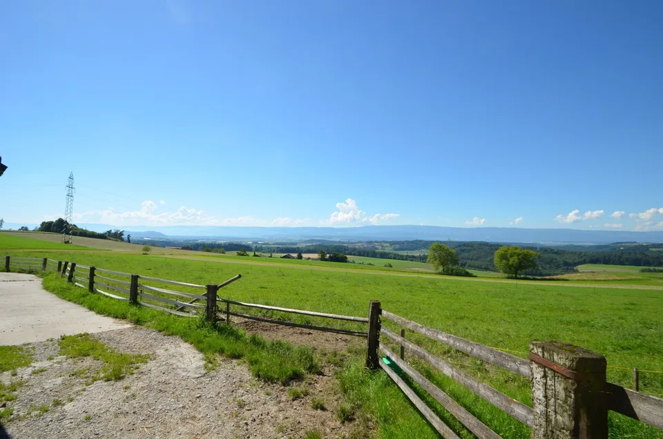 Wohnung mit Charme auf dem Land mit herrlicher Aussicht