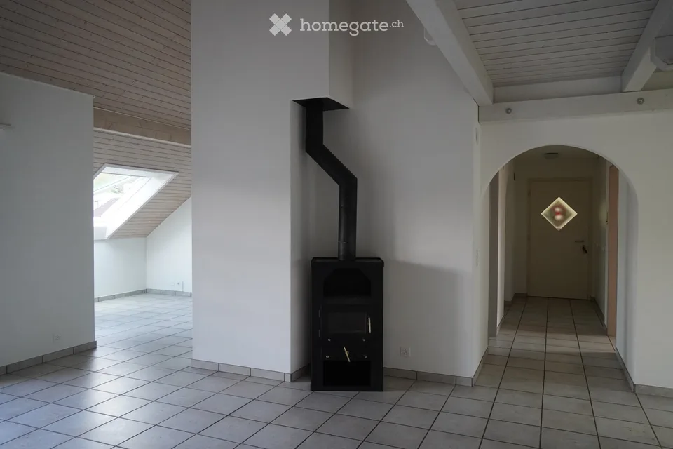 Charmante 5-Zimmer-Dachgeschosswohnung in Gränichen