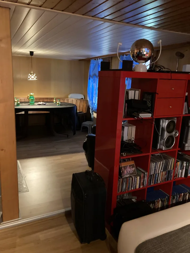 Grosszügige 3.5 Zimmerwohnung in saniertem Bauernhaus